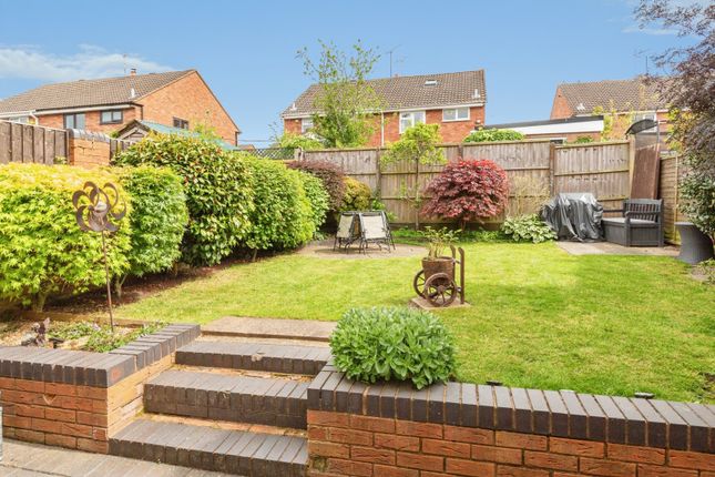 21, Covert Close, Stafford photo 3