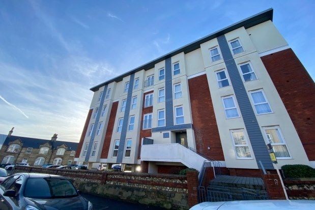 Thumbnail Flat to rent in Southdown Heights, Eastbourne