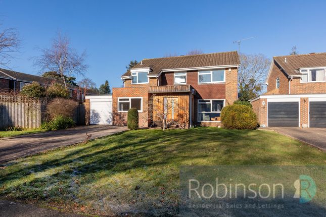 Thumbnail Detached house for sale in Leighton Gardens, Maidenhead, Berkshire