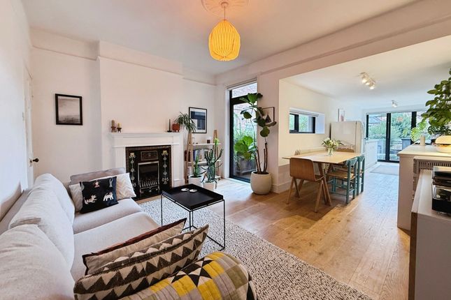 22 Park Avenue, Leicester photo 2