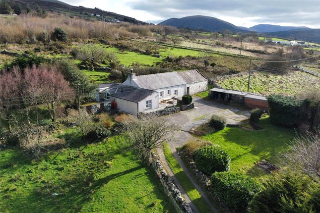 Cottage for sale in Ceunant, Caernarfon, Gwynedd