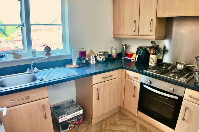 35,Flat C, Coed Celynen Drive, Newport photo 2