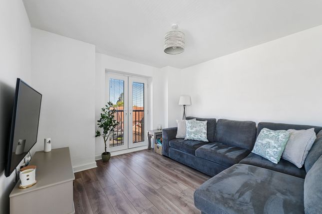 37 Searle Crescent, Chelmsford photo 4