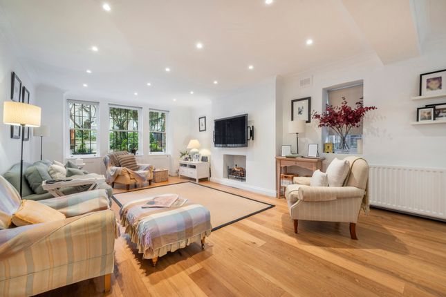 Thumbnail Flat for sale in North Villas, Camden