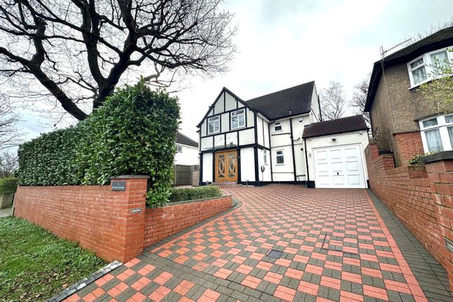 Thumbnail Detached house to rent in Brookdene Avenue, Watford