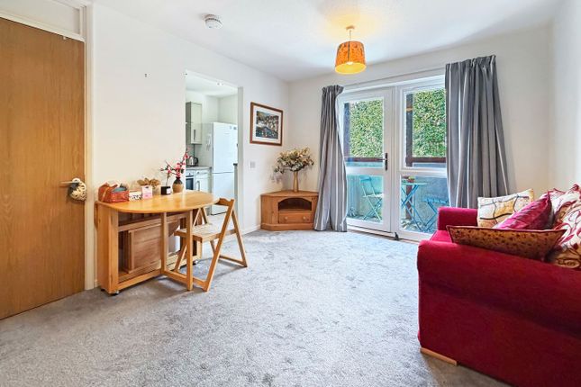 30 Kings Lodge, King George V Road, Amersham photo 4