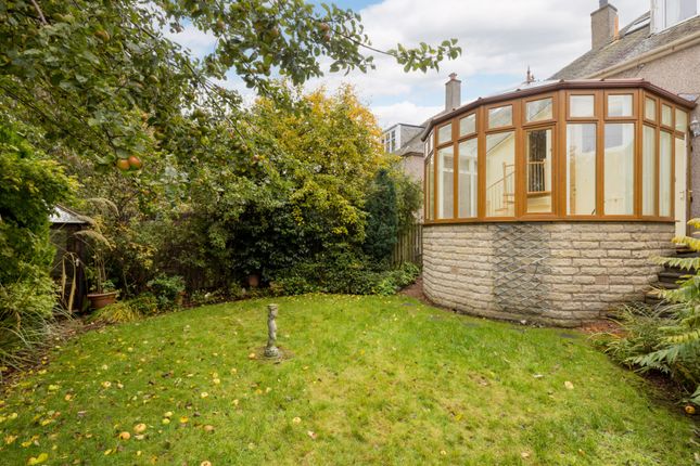 Detached bungalow for sale in 27 Blinkbonny Gardens, Edinburgh