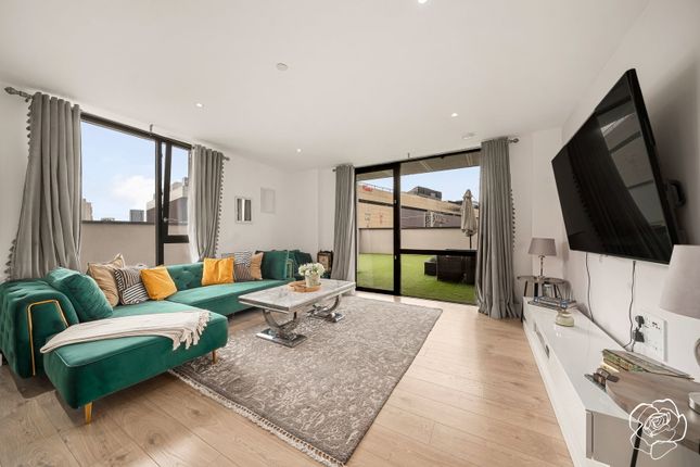 Hawthorn House, 9,101, Forrester Way, London photo 2
