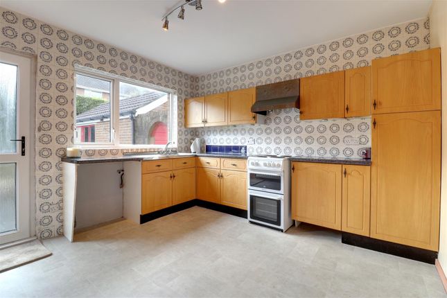 8, Roseville Avenue, Bangor photo 4