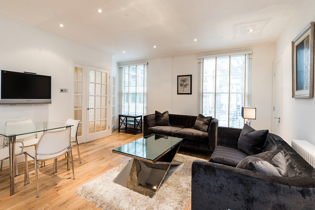 Flat to rent in Grosvenor Hill, Mayfair