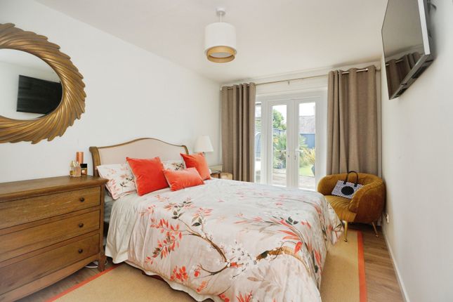 24, Cefn Y Gader, Porthmadog photo 4
