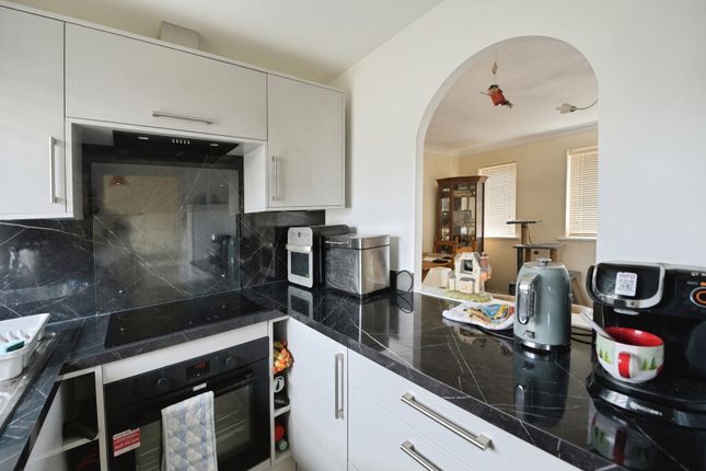 10, Shaw Crescent, Tilbury photo 5