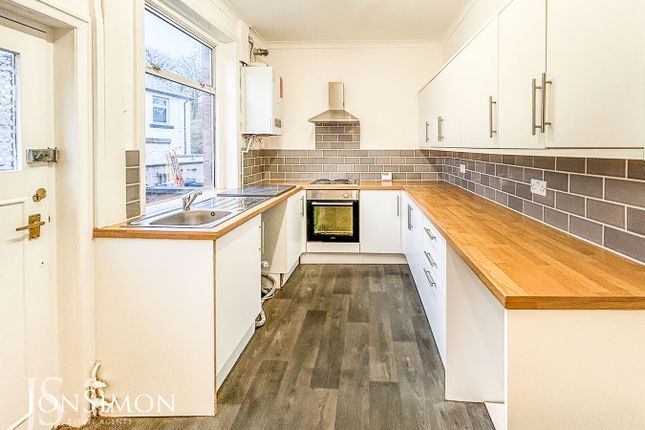 5, Shaw Street, Rossendale photo 3