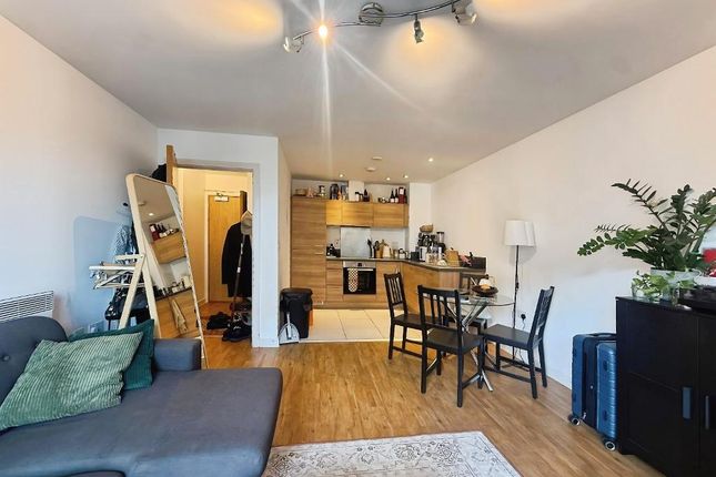Zenith Apartment, Limehouse photo 4