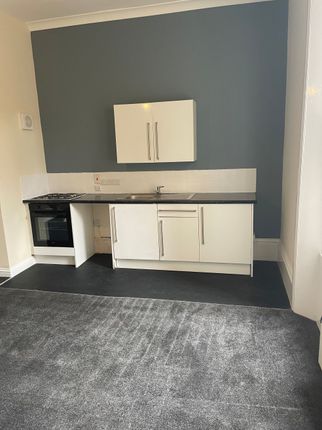 Studio 13, Balmoral Place, Halifax photo 3