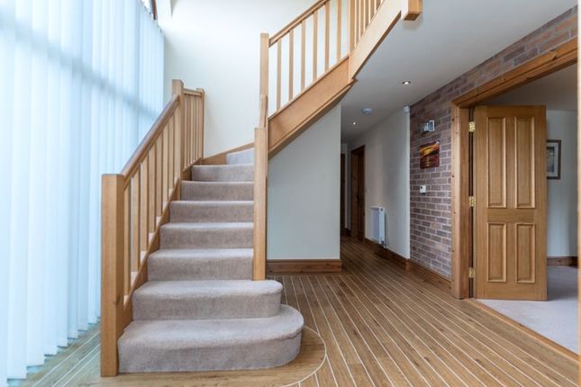 The New Barn, Park Lane, Telford photo 3