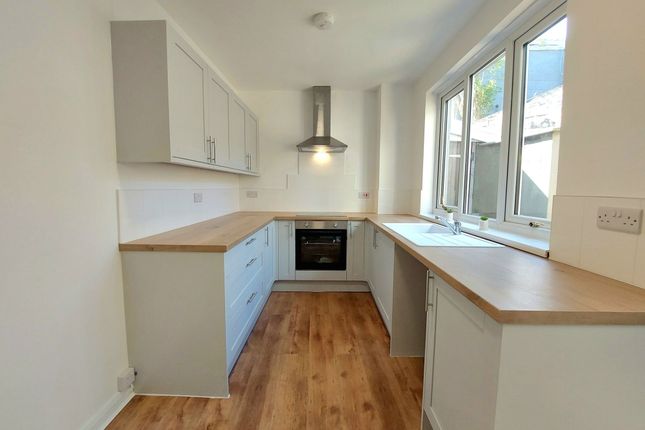 7 Rockfield Terrace, Neath photo 3
