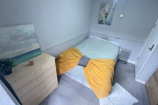 62, Brion Place, London photo 3