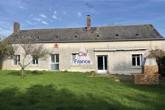 Detached house for sale in La Cornuaille, Pays-De-La-Loire, 49440, France