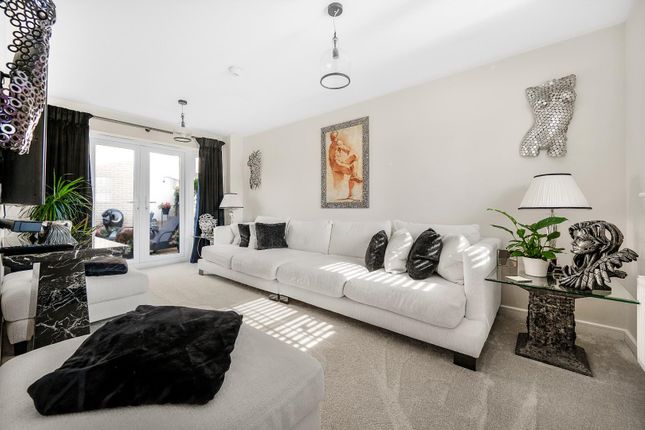 2, Hyacinth Drive, Dunmow photo 3