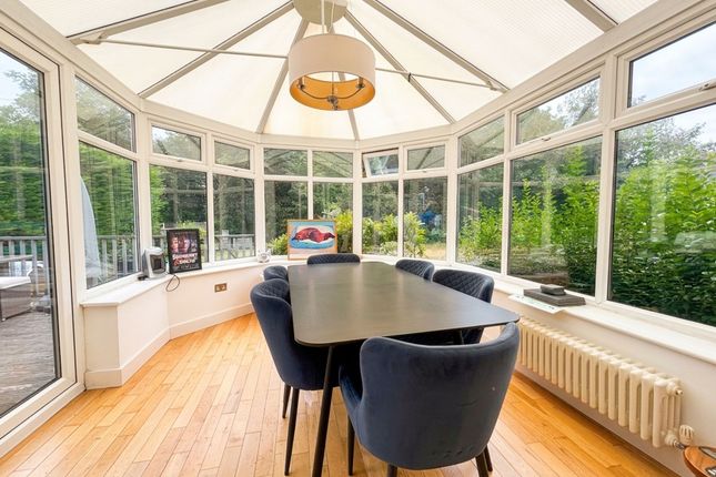 27 Ryecroft Lane, Manchester photo 3