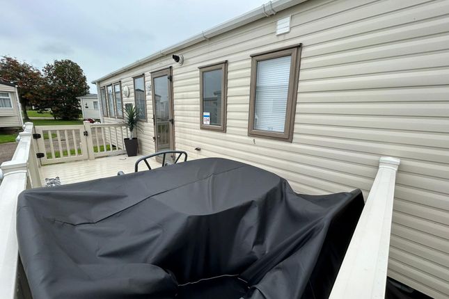 Mobile/park home for sale in Beach Road, Scratby