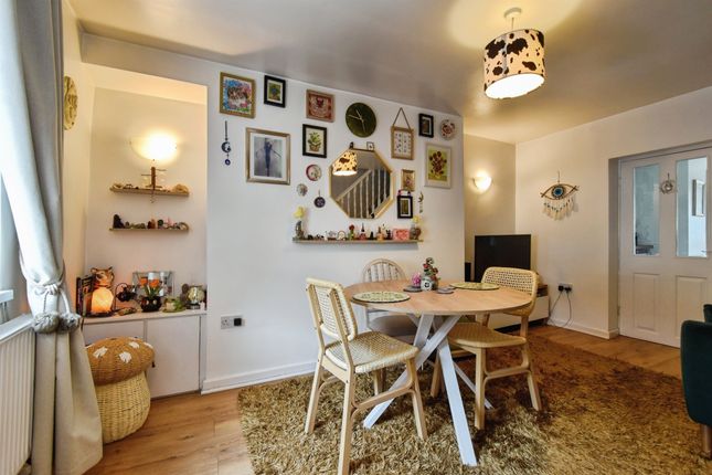 10, Victoria Street, Treorchy photo 4