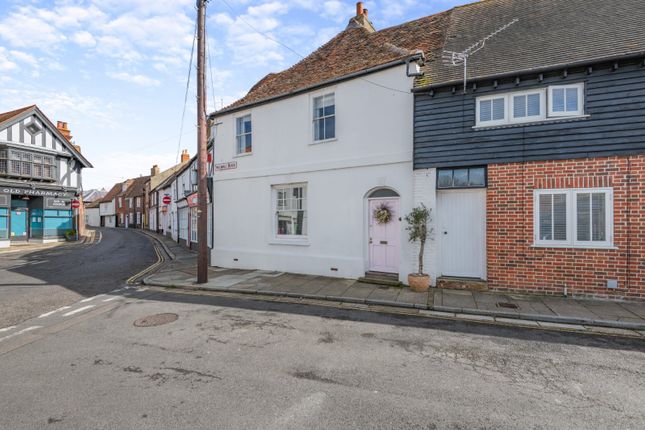 Town house for sale in Millwall Place, Sandwich, Kent