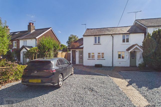 2-bed house on 25, North Road, Crawley, £1,575/mo