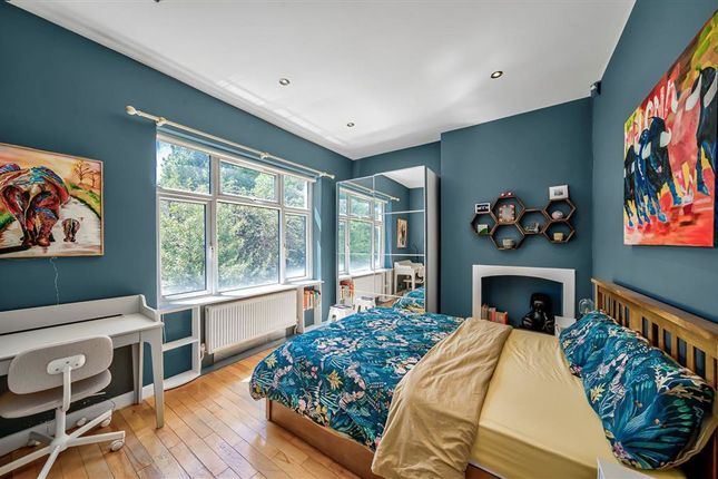 35D, Chatsworth Road, London photo 4