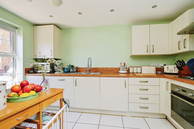 4, Bramble Lane, Didcot photo 2