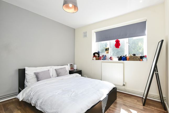 3 Wittering House,, Dagnall Street, London photo 5