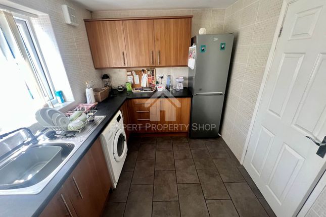 24, York Place, Worksop photo 3