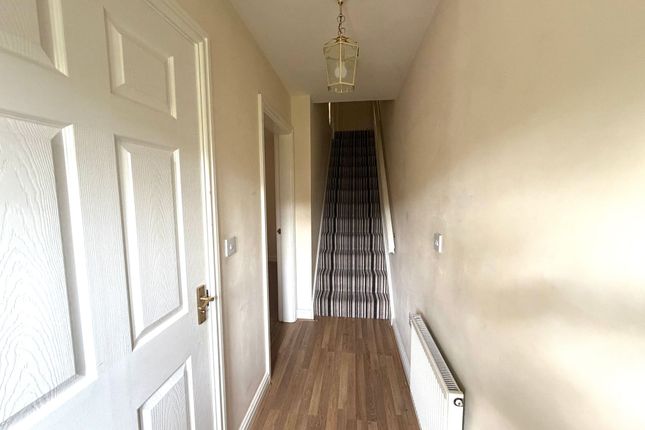 3 Greengate Close, Bury photo 5