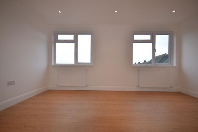 Flat to rent in 302-308 Preston Road, Harrow, Middlesex