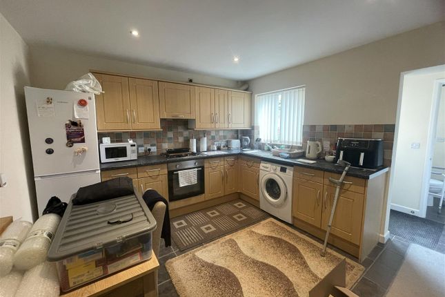 17, Harcourt Street, Kirkby-In-Ashfield photo 3
