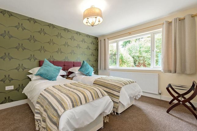 Bungalow to rent in Long Marston Road, Stratford-Upon-Avon
