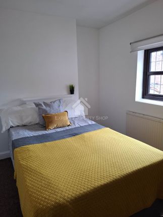 Room 4 88 Carlton Road, Worksop photo 3
