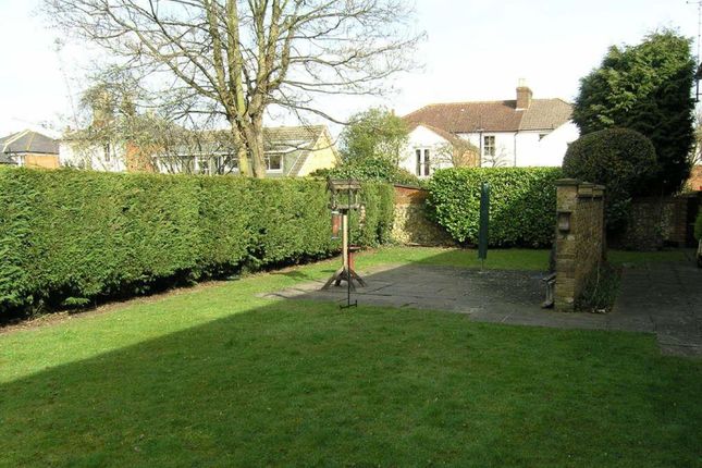 9 Portland House Mews Ashley Road, Epsom photo 2