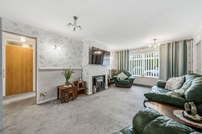 169 Edge Green Lane, Warrington photo 3