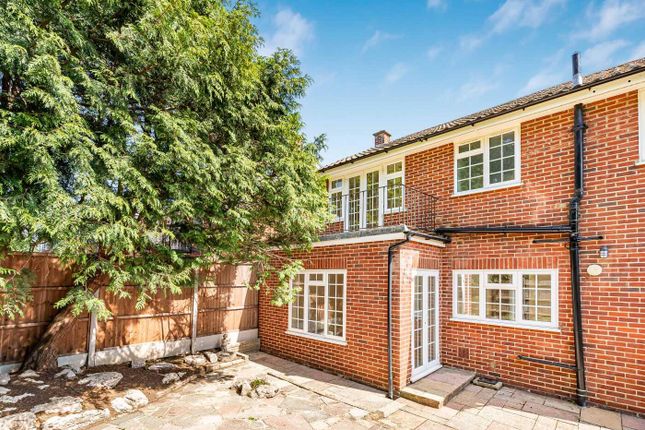 3, The Paddocks, Barnet photo 4