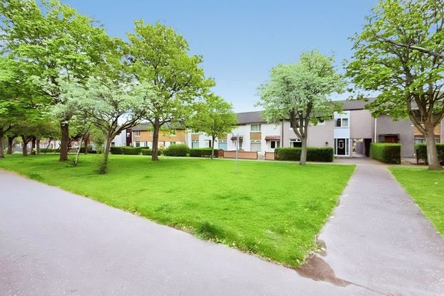 107 Ralston Court, Glenrothes photo 3