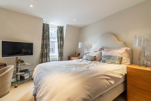 Property to rent in St Catherine Mews, Chelsea