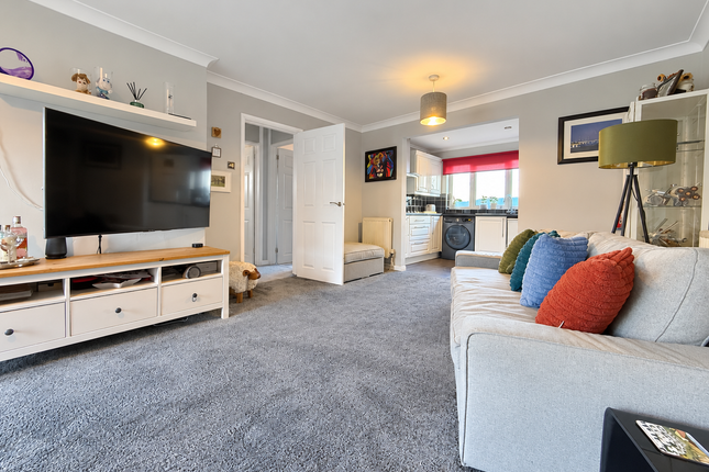 36 Maes Brynna, Aberdare photo 2