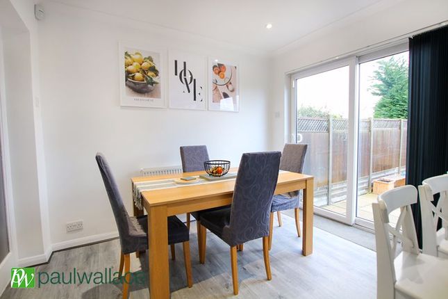 Kitchen Dining Area