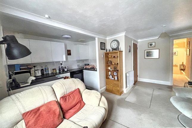 Flat 15, Grove House, Topsham photo 4