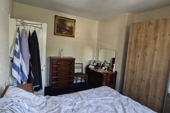 70, CHESTNUT AVENUE, Newcastle upon Tyne photo 2