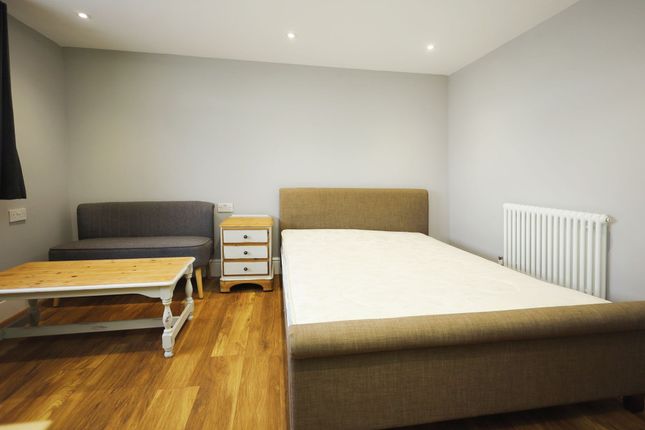 Flat 3, 59 Ashley Road, Bournemouth photo 4