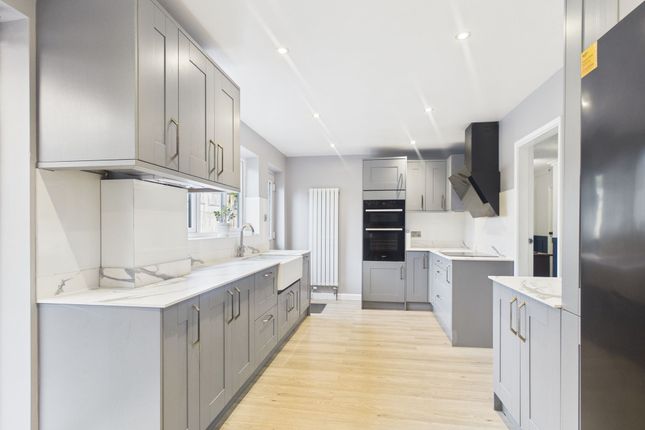 27 Nursery Close, Scunthorpe photo 2