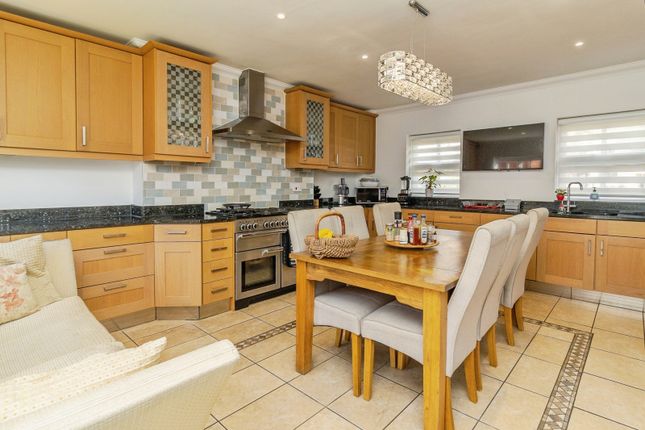 55, Goldhawk Road, Milton Keynes photo 4